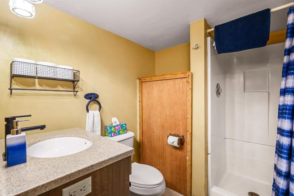 Arbutus Lake 3 Bedroom Cottage Traverse City Exterior photo